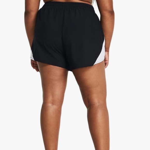 NWT Women's Under Armour Plus‎ UA Fly By Loose Fit Running Shorts Size 3XL - Picture 3 of 9